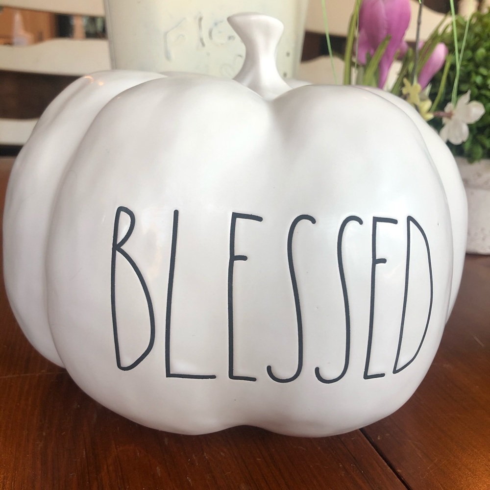 Rae Dunn ceramic pumpkin
